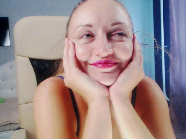 BETTYFOOT free sexy photo