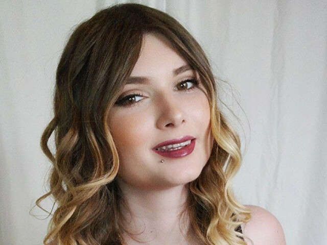LARAANGEL free sexy photo