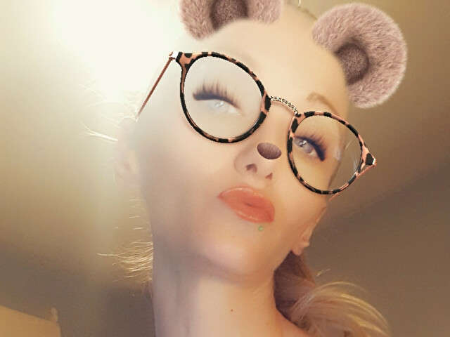 MAXMILLY23 free sexy photo