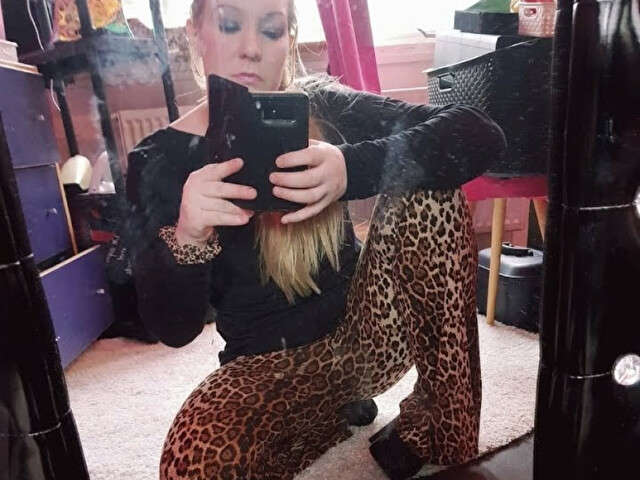 FLEXIBELE free sexy photo