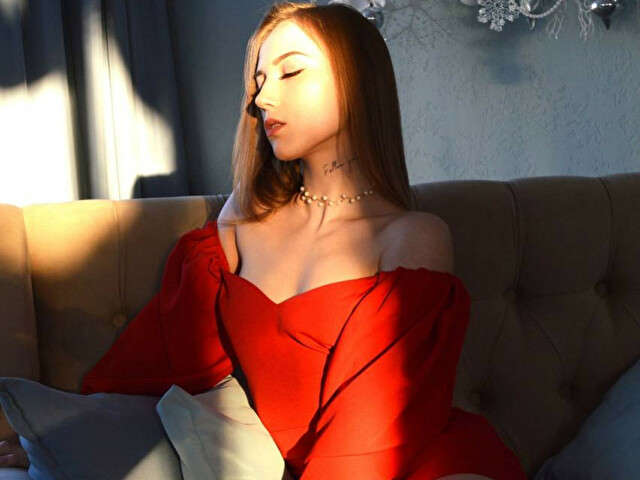 EVELINAMOOR free sexy photo