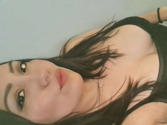 TRAVIESAPAU free sexy photo