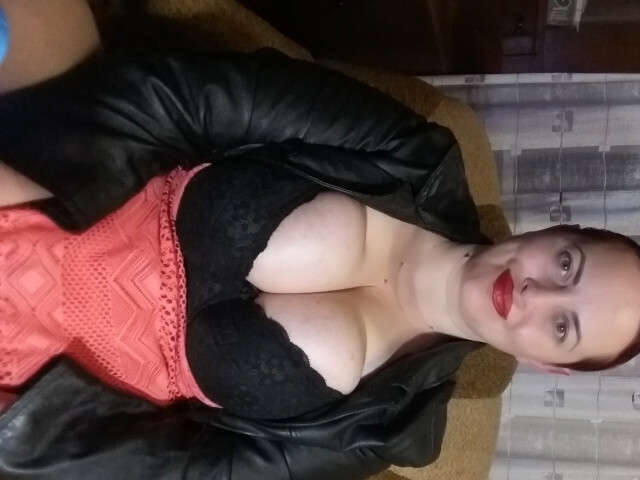 HORNYCARLA free hard sexy photo