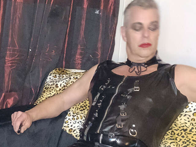 KINKYSHOW free sexy photo