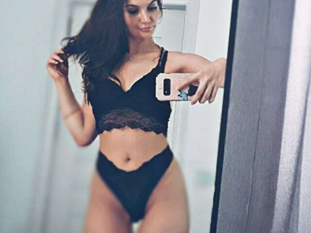 AMBRAENM free sexy photo