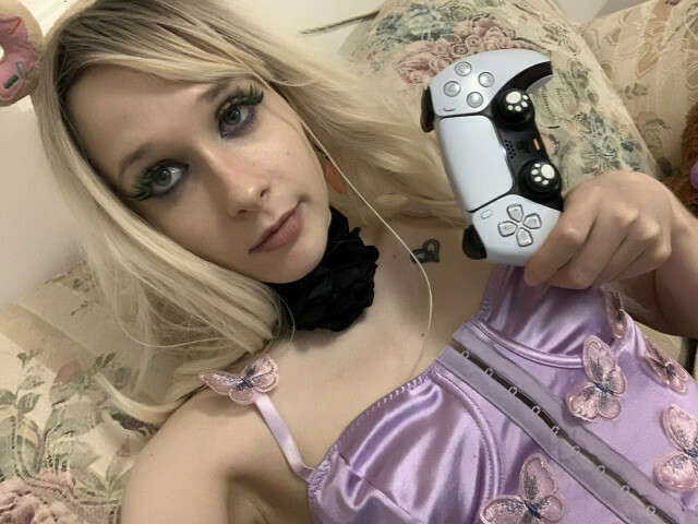 EMODREAM1998 free sexy photo