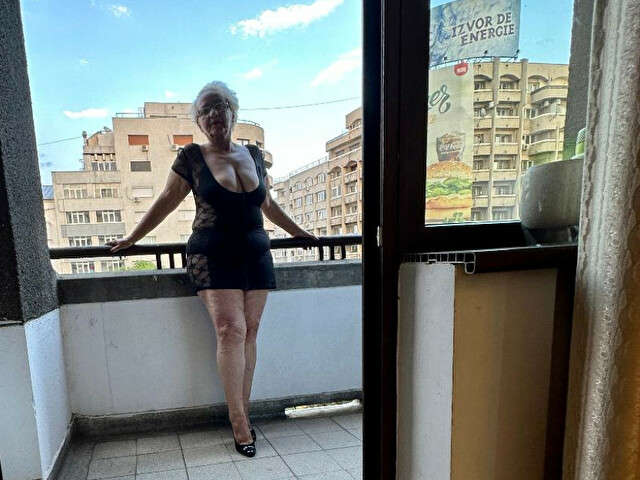 MATURELADY4U free hard sexy photo