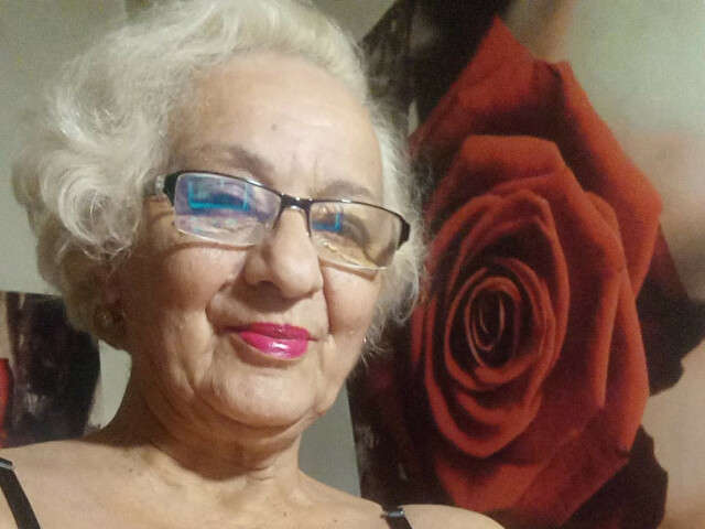 MATURELADY4U free sexy photo