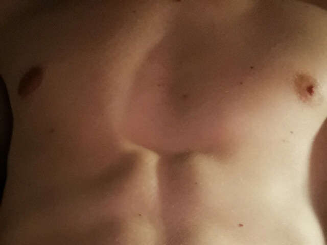 HORNYBOY2002 free sexy photo