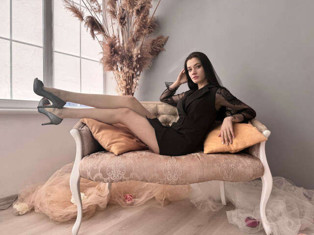 HOLLYMOLLY free sexy photo