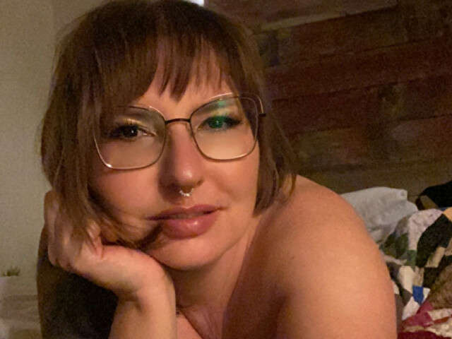 KRISSY free hard sexy photo