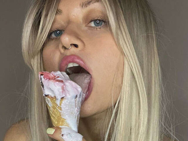 LILYFLOWER free sexy photo