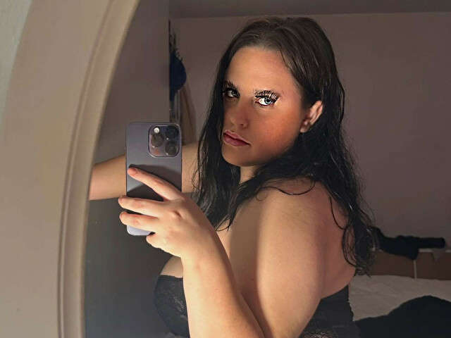 MISSLOUXX free sexy photo