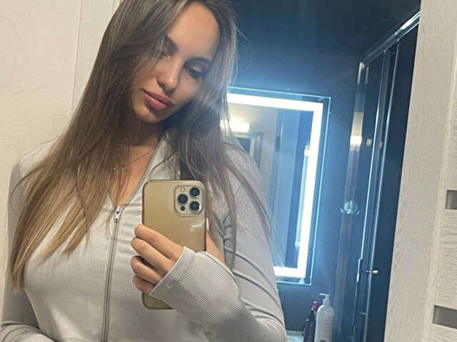 MAGNETIC free sexy photo