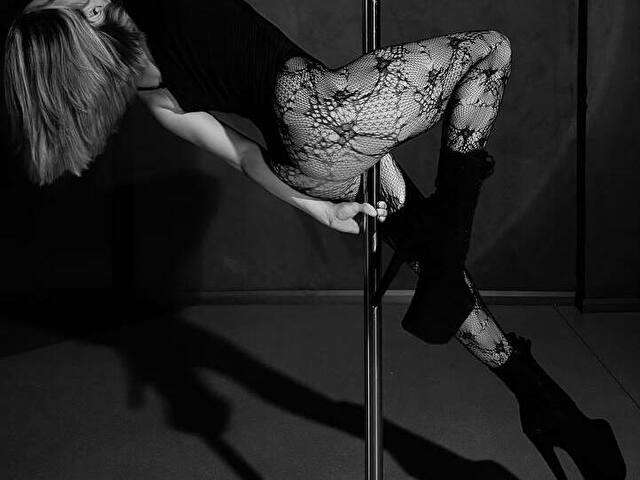 RIGHTCHOICE free sexy photo