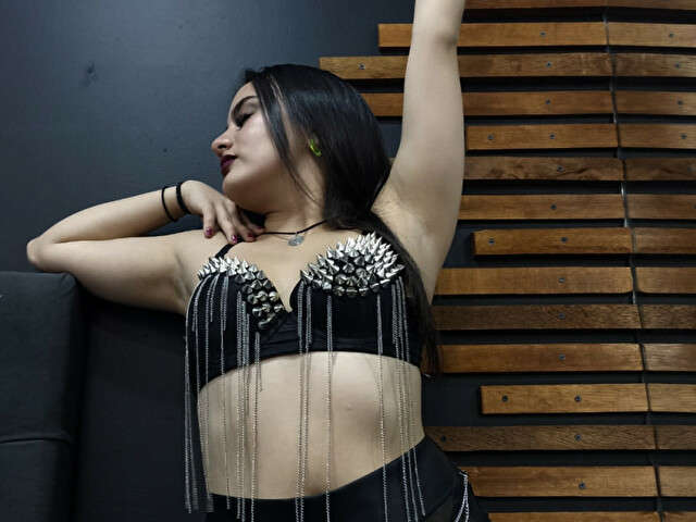 JULESWATSON free sexy photo