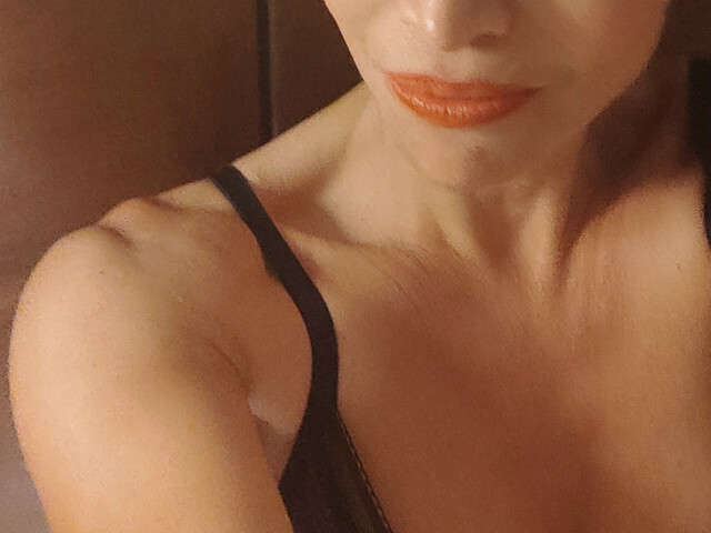 TANIT free sexy photo
