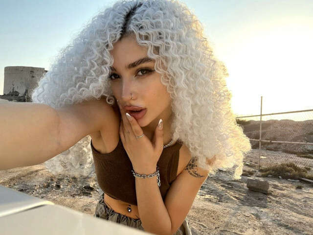 DOMINAGODESS free sexy photo