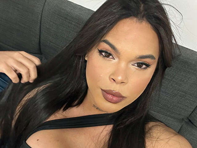 KANDRA23 free sexy photo