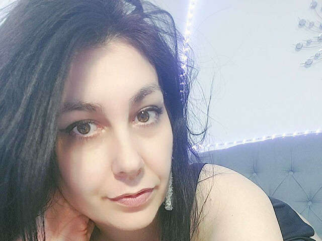 SULTRYMILF free sexy photo