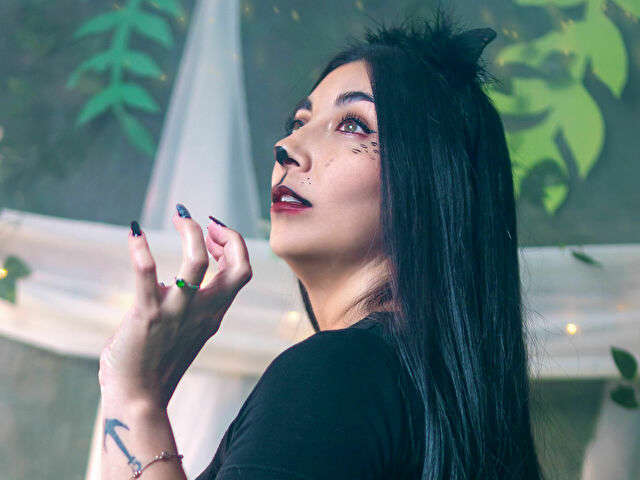 KARLAH free sexy photo