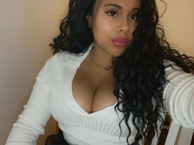 HAILEYDIANA free sexy photo