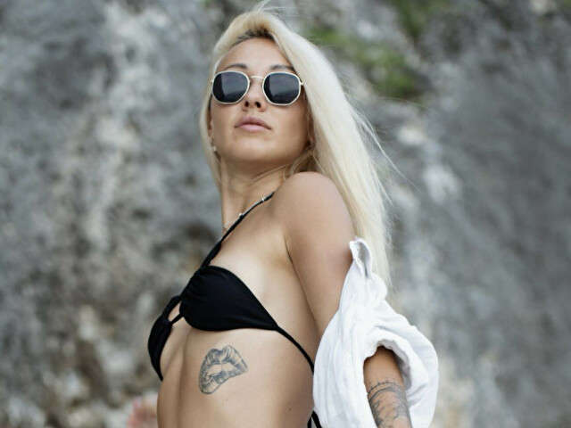 LADYKILLER00 free sexy photo