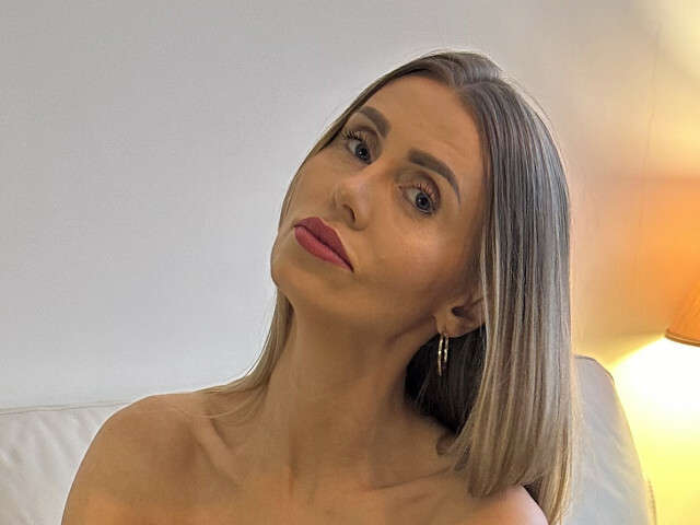 MILLVIA free sexy photo