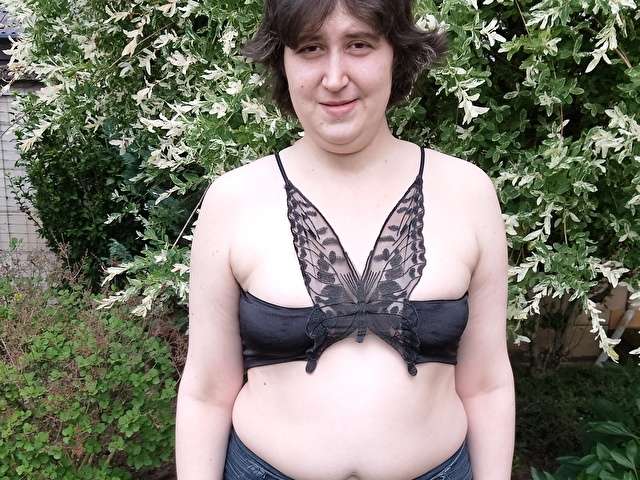 LUCY2024 free sexy photo