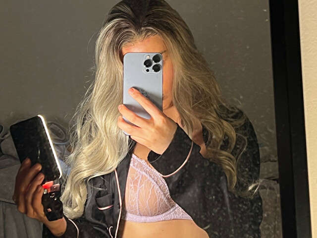 NINAPEREZ free sexy photo