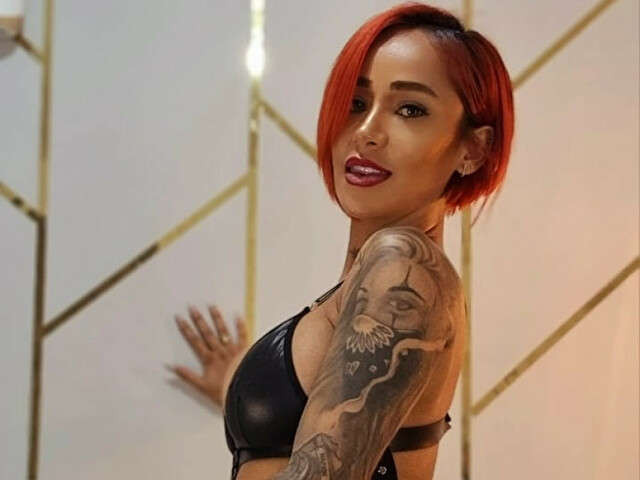 MIABRUNETTE free sexy photo