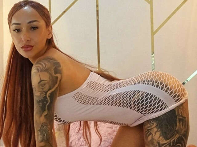 MIABRUNETTE free sexy photo