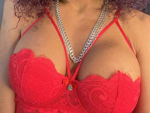 LATINGODDESX free sexy photo