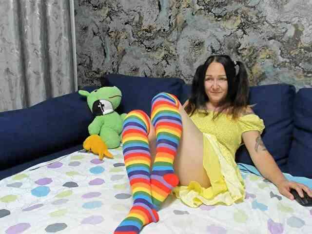YOLLY84 free sexy photo