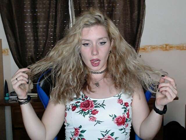 ALICETAYLOR free sexy photo