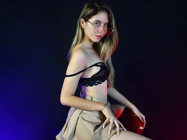 ANNAIFER free sexy photo