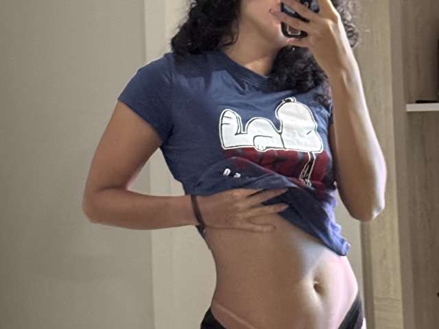 LILI20 free sexy photo