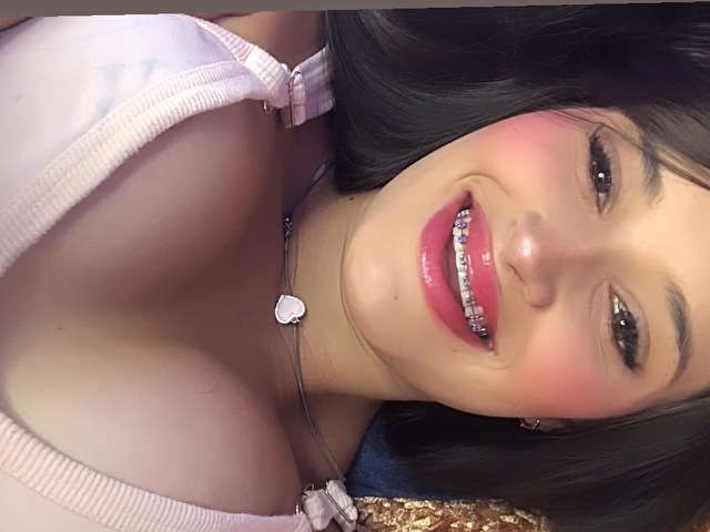 LAURENJHONSO free sexy photo