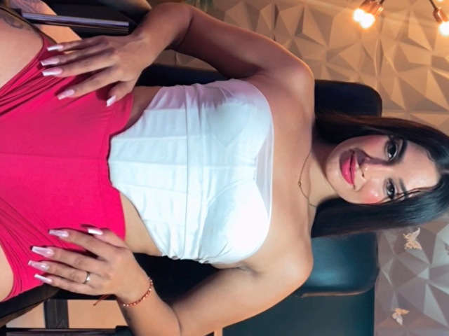 LAURENJHONSO free sexy photo