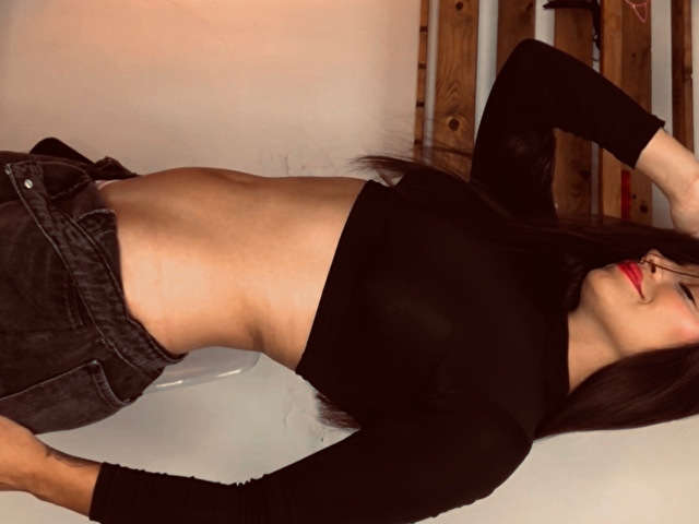 LAURENJHONSO free sexy photo