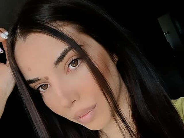 LYA2000 free sexy photo