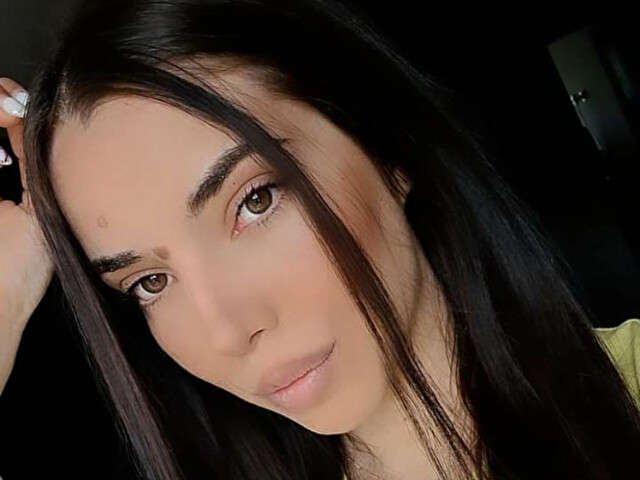 LYA2000 free sexy photo