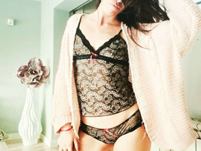 MORENNA88 free sexy photo