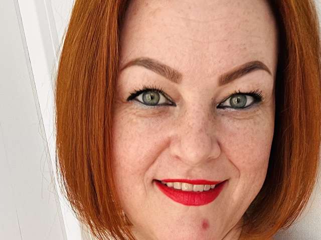 MATURESANDRA free sexy photo