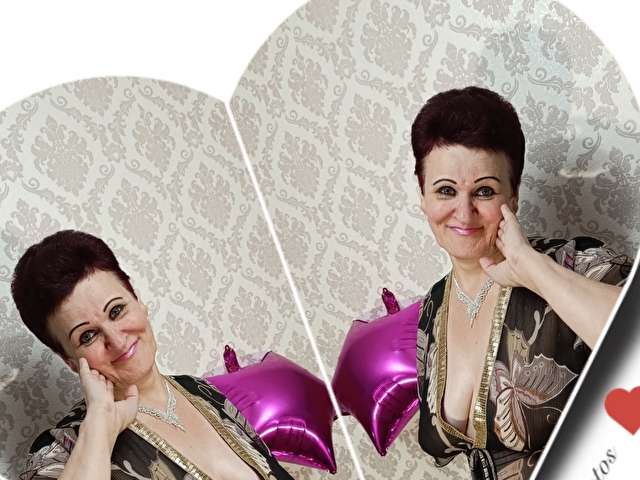 PAULAGOLD free sexy photo