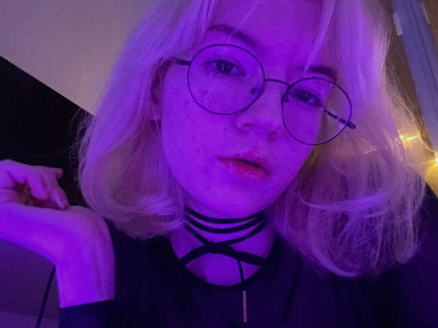 NOORACHAN free sexy photo