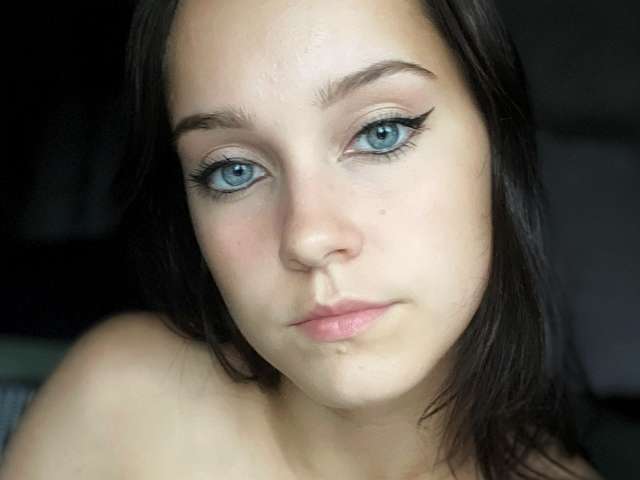 MANISS free sexy photo