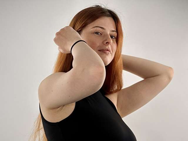 DOLLLESLI free sexy photo