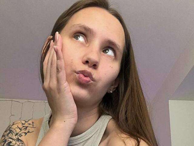HOTCARAMELLS free sexy photo