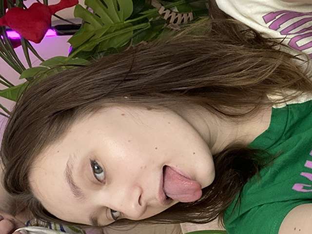 HOTCARAMELLS free sexy photo